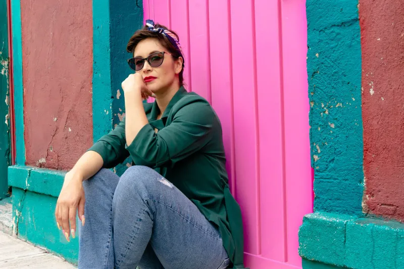 Shrink Yourself, Shrink Your Palette: The Gendered Psychology Behind Second-Guessing Bold Color
